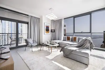 Burj Khalifa Skyline View | Pool | Dubai Creek 2br