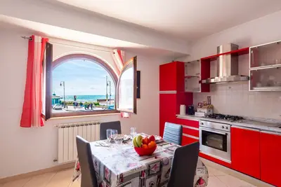 Image de Mary Goretti Home Sea View