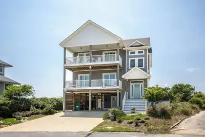 Image de Shiner Shore Shack: 1200 Ft to Beach Access, Pool, Hot Tub