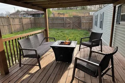 Image de Cozy, 4 bdrm home Very near Lake Cumberland! Pet friendly. Extra lot for parking