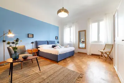 Image de The house of the mural sleeps 6 near the local market