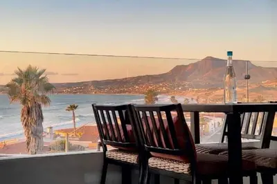 Image de %Off on 7/28d Panoramic Ocean View, Beautiful, Cozy Apartment next to the Beach.