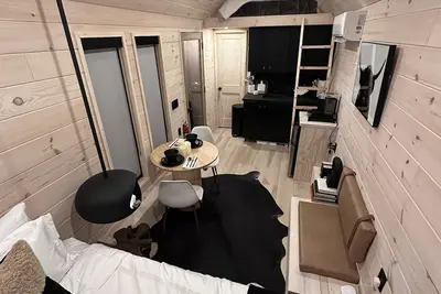 Image de Cozy new modern tiny home/ River view/ Prime location Downtown Sevierville, Tn