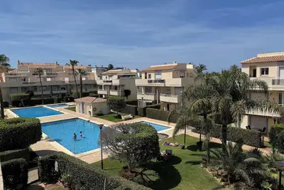 Image de Appartement Penthouse près de la plage avec  vues sur la mer et piscine commune