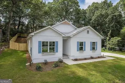 Image de New pet-friendly home less than a mile to LakePoint Sports Complex!