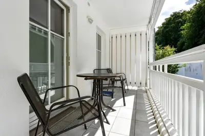 Image de Ferienwohnung 9 im Seeschloss Binz - nur 50 m bis zum Strand