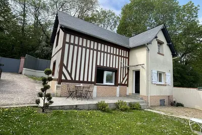 Image de La petite maison dans la vallée d'Auge - proche de Deauville