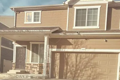 Image de Yedengel Modern home in Green Valley Ranch