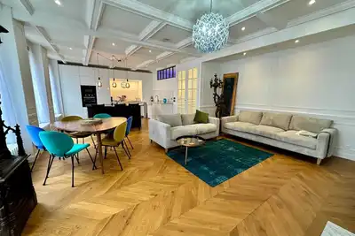 Image de Paradis Chic - Renovated 2 Bed Apt in Paris