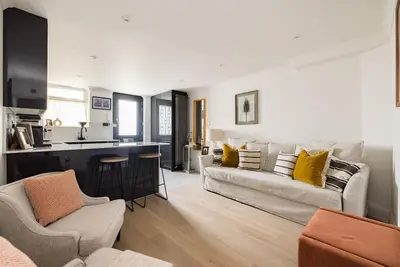Image de This apartment is a 0 bedroom(s), 1 bathrooms, located in London, London.