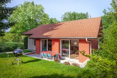 Image de \"La Maisonnette-Aix | Maison avec jardin Ă Aix-les-Bains\"