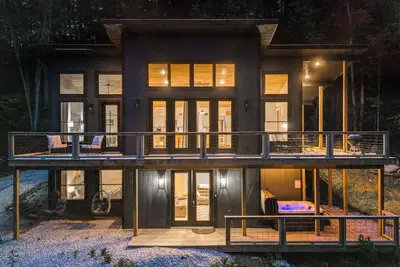 Image de Freya's Retreat - Hot Tub - Rrg