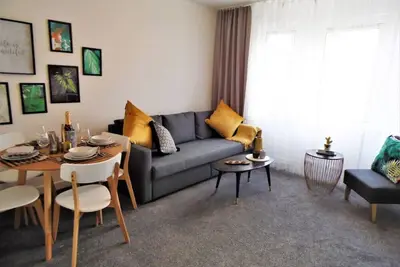 Image de Trident Apartment - newly renovated bright and airy flat located in a very convenient central area.