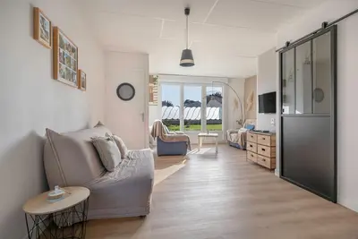 Image de Appartement pour 4 avec grand jardin