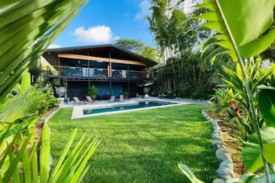 Image de Villas Bodhi Soul Unit #1 - Saltwater Pool - Walk to the beach!