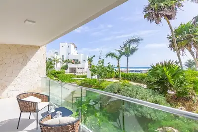 Relaxing Jungle Escape, 5 Pools, Beach Club & Gym