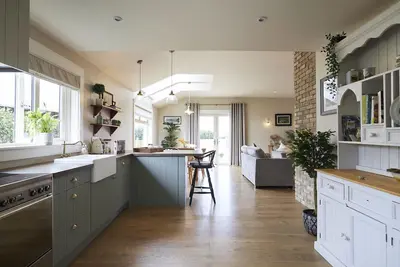 Image de Luxury five star self catering lodge overlooking the beautiful Lough Derg.