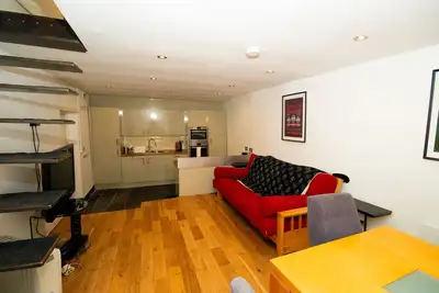 Image de Modern 1-Bed House in Bristol for 4 people