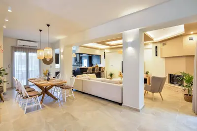 Image de Family friently, 158sqm boho-style luxury apartment with hydromassage and sauna!