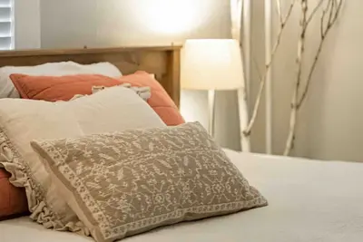 Image de Romantic Cozy Home in \"America’s Nicest Town\"