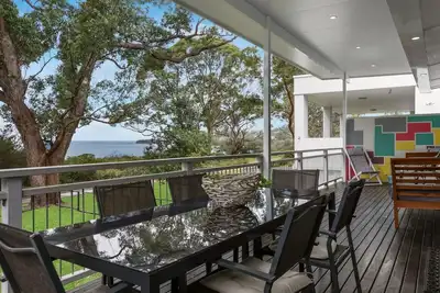 Image de The Art Cottage- Beachfront - Pet Friendly