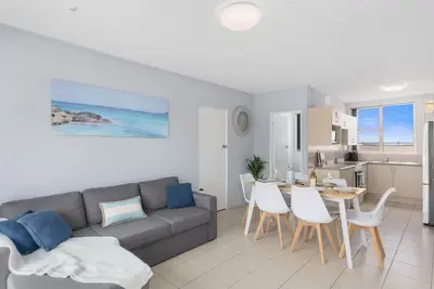 Image de Beachside Escape A Breezy Waterfront Family Abode