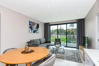 Image de Centrally Located Modern 2 Bed