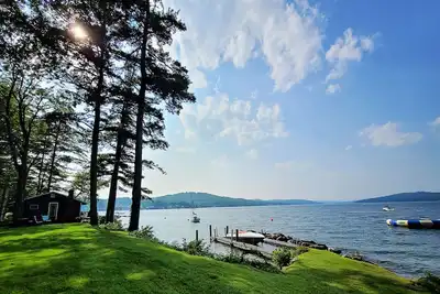 Image de Winnipesaukee Lakefront Cabin w/ Private Dock Slip