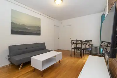 Image de Spacious Two Br Apartments in Yorkville Upper East Nyc