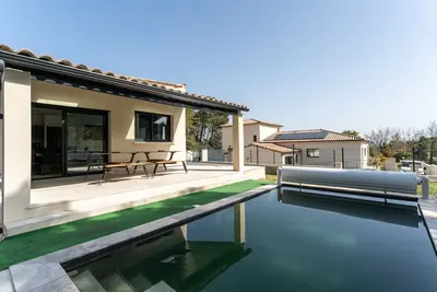 Image de Villa 'Sérénity 10 Pers Maxi' avec Wifi, piscine privée, terrasse privée et climatisation
