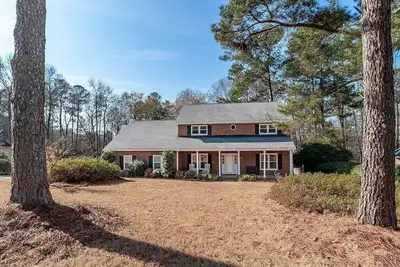 Image de Masters rental close to course, 5br 3. 5bath + bonus room