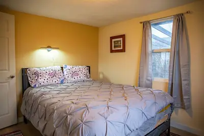 Image de 2 bed 1 bath cottage home