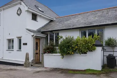 Fairholme, pet friendly, character holiday cottage in Port Isaac