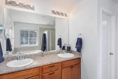 Image de Cozy 2-bedrooms house in adorable Aurora with Ac, fitness room, WiFi