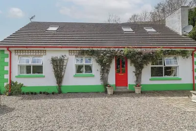 Image de Gortin Cottage, family friendly, with open fire in Glenariff