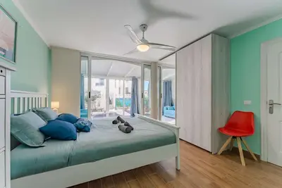 Image de Sea Breeze and Rustic Terrace Charm