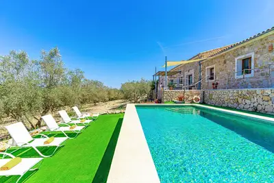 Image de Villa Caluix avec A/C, internet et piscine