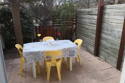 Image de Maison avec Piscine Proche Plage, 5 Couchages et Parking Privé