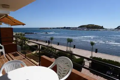 Image de MEDITERRÀ I 1º Apartament a primera línea de mar con vistas inigualables.
