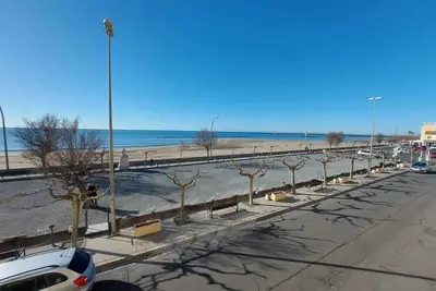 Image de Appartement 3 pièces en bord de mer avec terrasse et parking, 6 personnes