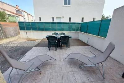 Image de Maison climatisée en duplex, 2 chambres, terrasse, garage à 250m de la plage