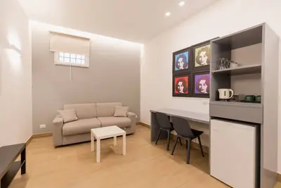 Image de Brigitte suite | Piazza Bellini