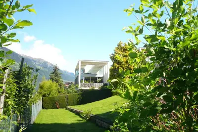 Image de Die Villa Alvarium ist ein Moderner Bau im Bauhaus Stil in Schenna