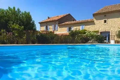 Image de Superbe Mas Provençal 1800  au coeur de la Drôme - Parc 2000 m2 - 5 km Grignan