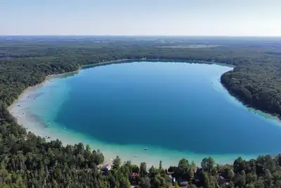 Image de Looking for a great family getaway in Northern Michigan? This place has it all! !