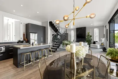 Image de A Touch of the Mediterranean - St Marys Bay\n\n