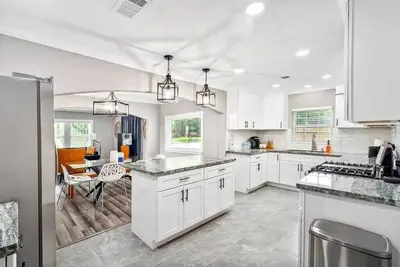 Image de Spacious 4 bedroom home by Nrg and Medical Center