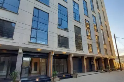Image de Cozy with king-sized bed apartment in Embakasi Fedha area