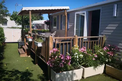 Image de mobil home, camping les sable du midi ****, siblu. 8 personnes, au calme