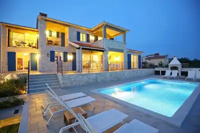 Image de Villa Babudri near PoreÄŤ for 10 people with jacuzzi & spa